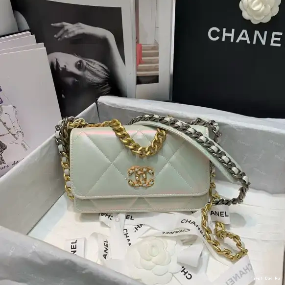 Firstbag Ru WALLET CHAIN CHANEL19 ON 0519